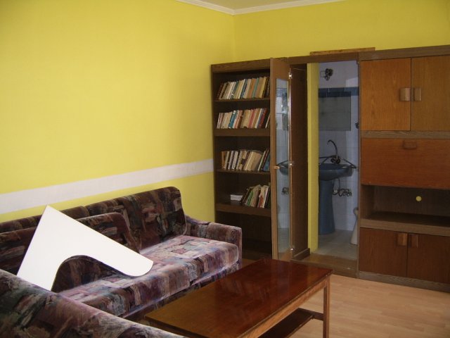 Kiadó téglalakás, albérlet, Pécsett, Felsőbalokány utcában