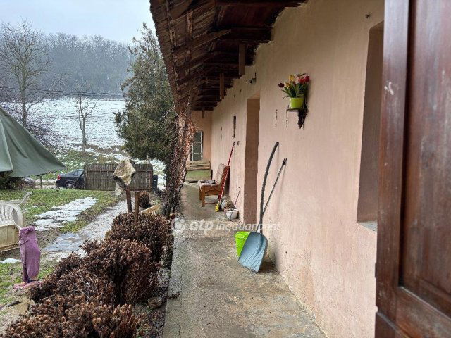 Eladó családi ház, Nagyberényen 25 M Ft, 2 szobás