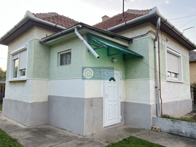 Eladó családi ház, Szuhakállón 17.5 M Ft, 2 szobás