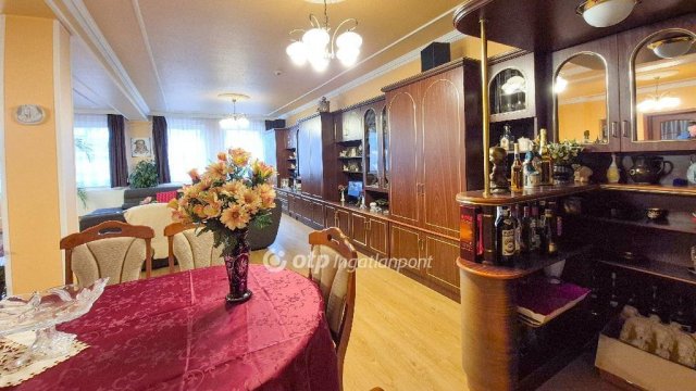 Eladó családi ház, Budapesten, XIII. kerületben 970 M Ft