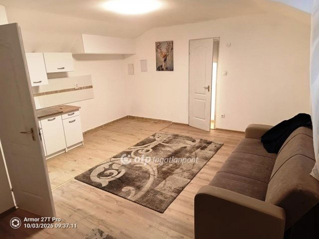 Eladó téglalakás, Budapesten, VIII. kerületben 41.8 M Ft