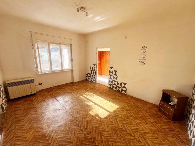 Eladó családi ház, Dömsödön 24.9 M Ft, 2 szobás