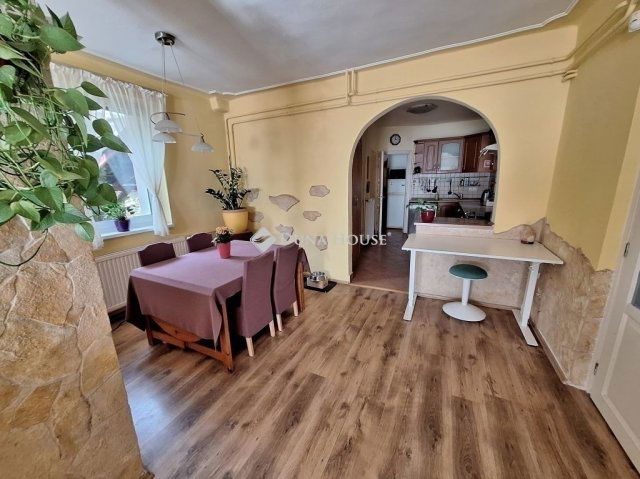 Eladó ikerház, Budapesten, II. kerületben 165 M Ft, 3 szobás