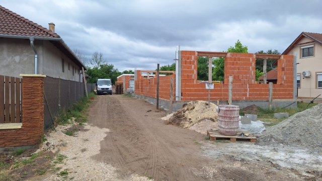 Eladó ikerház, Albertirsán 85 M Ft, 3 szobás