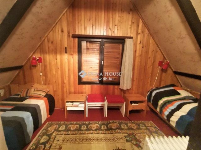 Eladó családi ház, Pilisszentkereszten 109 M Ft, 6 szobás