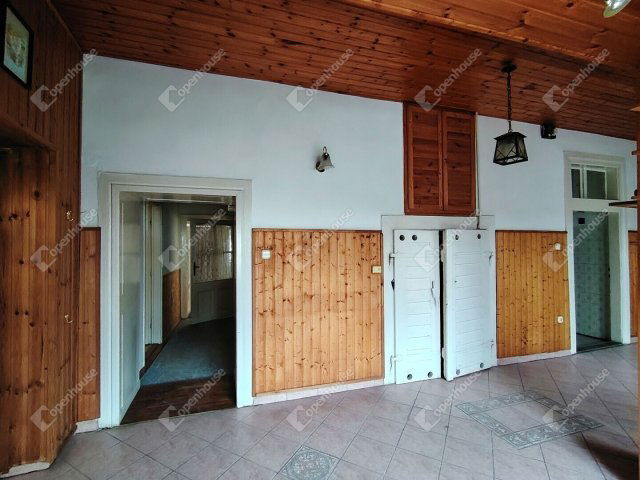 Kiadó családi ház, albérlet, Székesfehérvárott 250 E Ft / hó