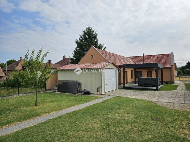 Eladó családi ház, Sellyén 59.8 M Ft, 3 szobás