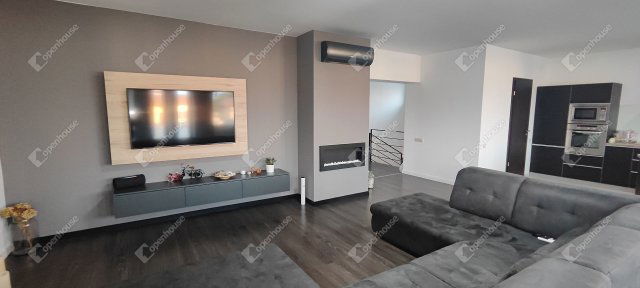 Eladó családi ház, Győrött 220 M Ft, 5 szobás