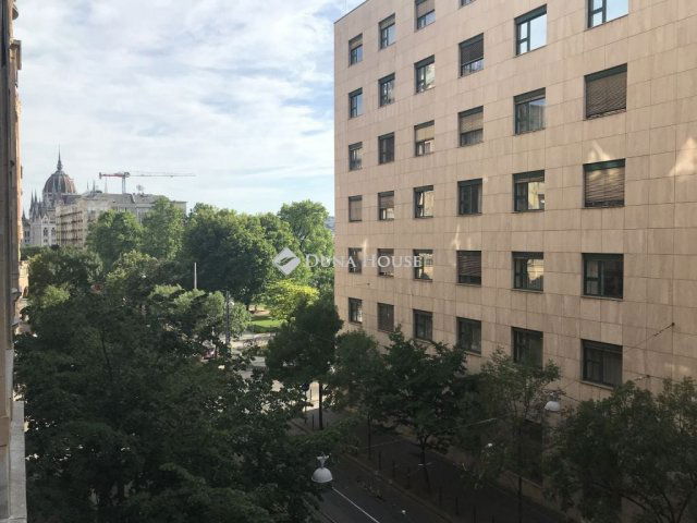 Kiadó téglalakás, albérlet, Budapesten, V. kerületben, 2 szobás