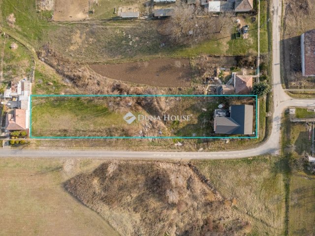 Eladó családi ház, Csécsén 59.9 M Ft, 4 szobás