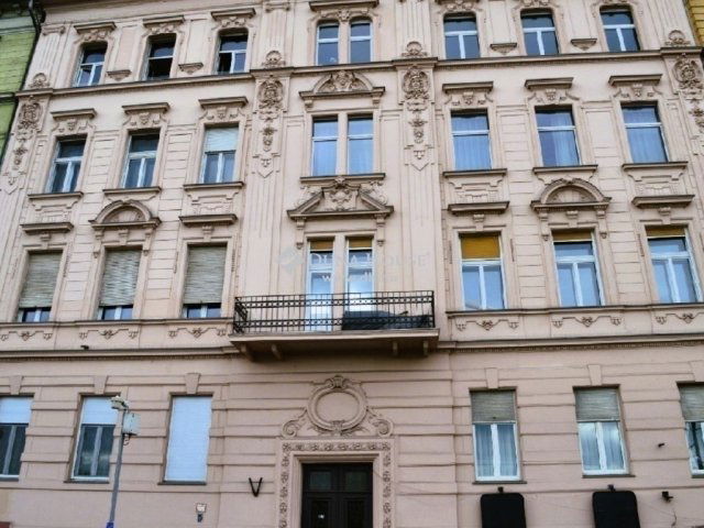 Eladó téglalakás, Budapesten, II. kerületben 78 M Ft, 2 szobás