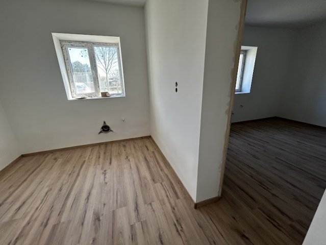 Eladó családi ház, Újszászon 34 M Ft, 2+2 szobás