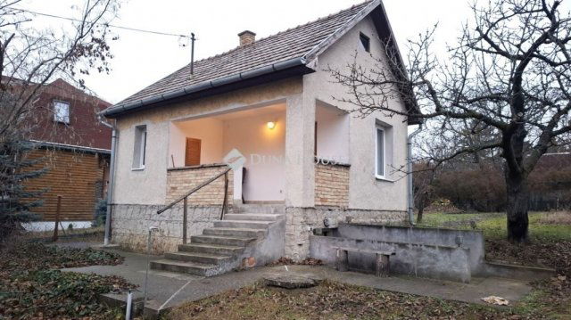 Eladó családi ház, Erdőkertesen 47.9 M Ft, 1 szobás