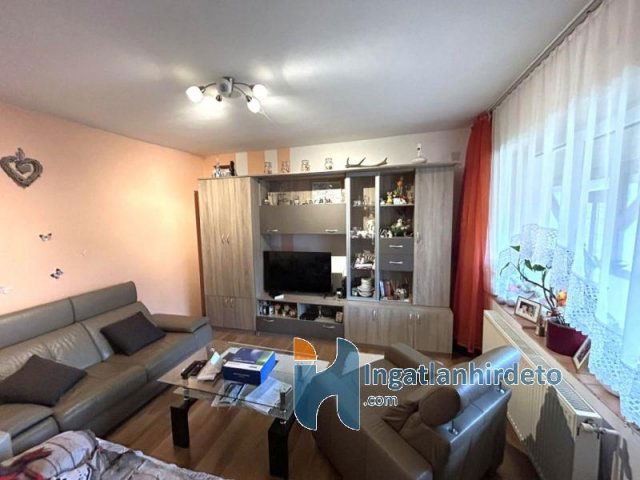 Eladó családi ház, Rumon 45.9 M Ft, 3 szobás