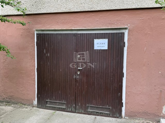 Eladó garázs, Kecskeméten 21.4 M Ft / költözzbe.hu