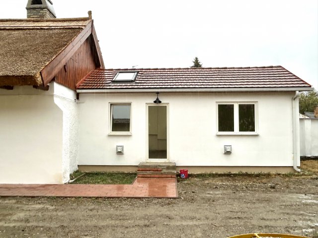 Eladó családi ház, Dunaszegen 79 M Ft, 2 szobás