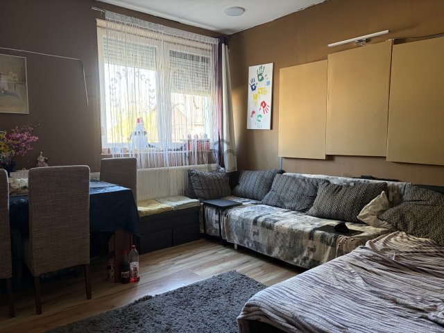 Eladó családi ház, Lajoskomáromban 37 M Ft, 5 szobás