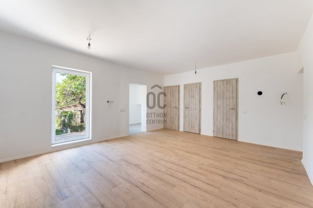 Eladó családi ház, Várpalotán 79.9 M Ft, 3 szobás