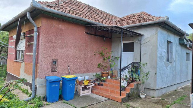 Eladó családi ház, Debrecenben 32.9 M Ft, 3+1 szobás