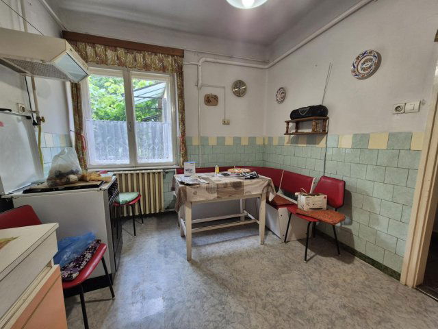 Eladó családi ház, Szigetváron 30 M Ft, 3 szobás