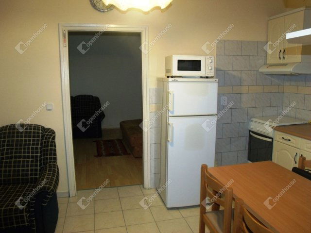 Kiadó téglalakás, albérlet, Pacsán 120 E Ft / hó, 2 szobás