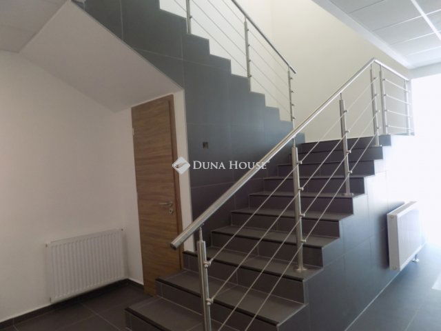 Kiadó iroda, Zalaegerszegen 260 E Ft / hó / költözzbe.hu