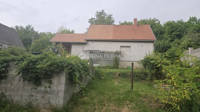 Eladó családi ház, Baracson 22 M Ft, 3 szobás