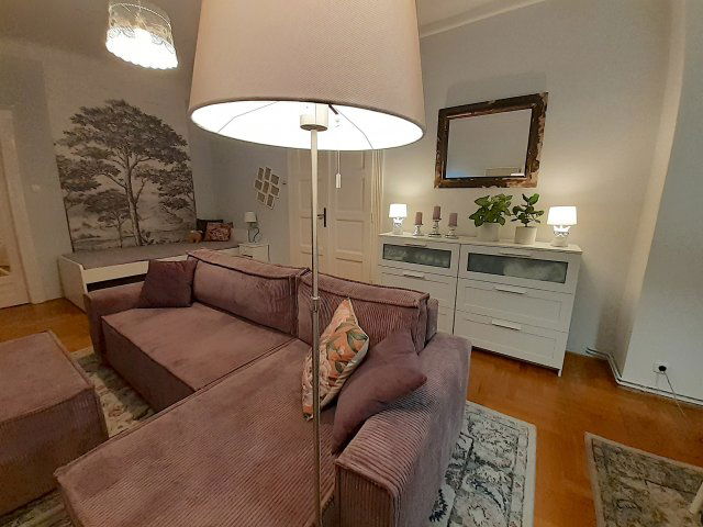 Kiadó téglalakás, albérlet, VII. kerületben, Bethlen Gábor téren