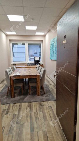 Kiadó üzlethelyiség, Debrecenben 200 E Ft / hó