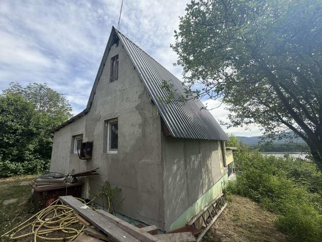 Eladó nyaraló, Vácon 37 M Ft, 2 szobás / költözzbe.hu