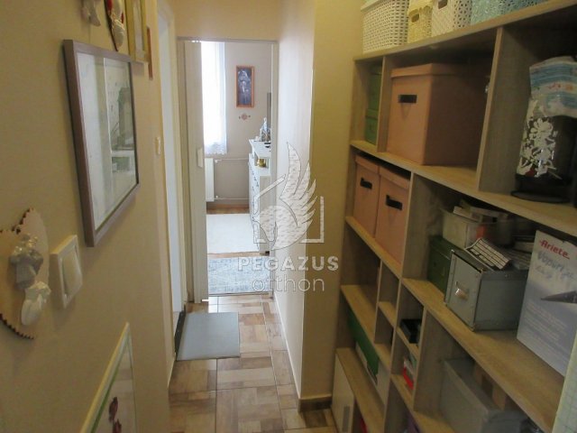 Eladó téglalakás, Ózdon 18.9 M Ft, 2 szobás