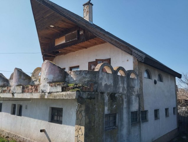 Eladó családi ház, Apátfalván 35 M Ft, 3+2 szobás