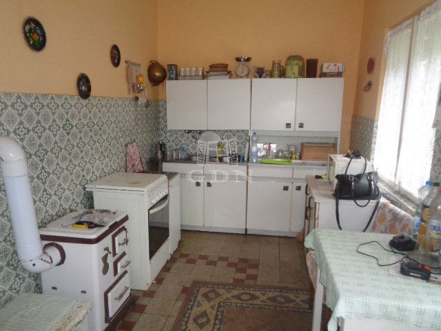 Eladó családi ház, Magyarszecsődön 26 M Ft, 3 szobás