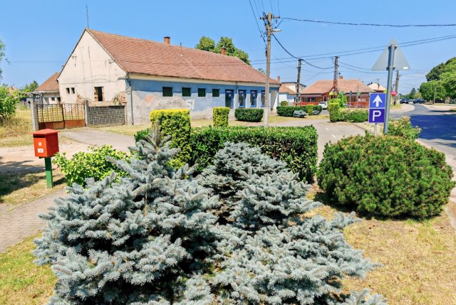 Eladó iroda, Cirákon 41.9 M Ft, 3 szobás / költözzbe.hu