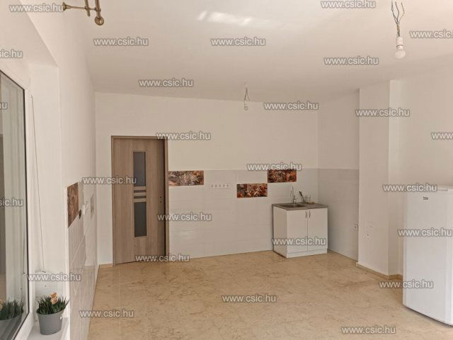 Eladó családi ház, Zsámbokon 59.9 M Ft, 1+2 szobás