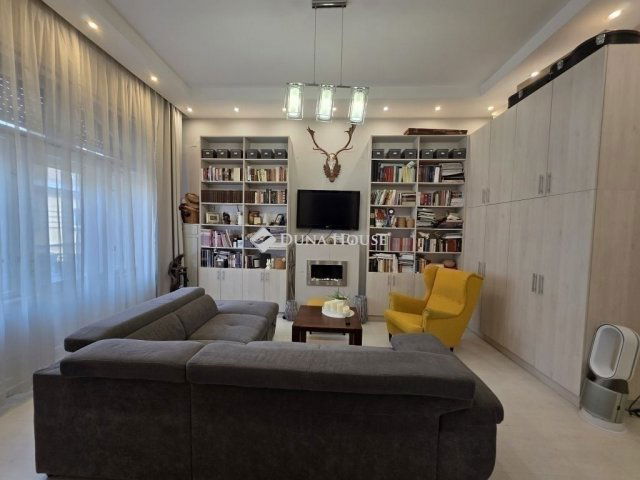 Eladó téglalakás, Budapesten, XII. kerületben 119 M Ft, 3 szobás