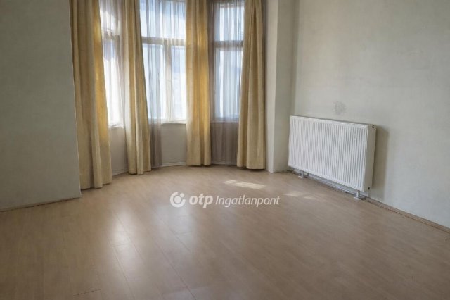 Eladó téglalakás, Budapesten, VI. kerületben 99.9 M Ft, 3 szobás