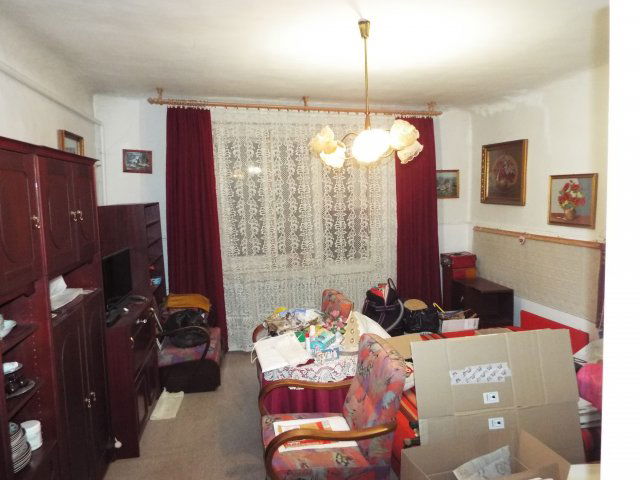 Eladó ikerház, Adonyban 35 M Ft, 3 szobás / költözzbe.hu