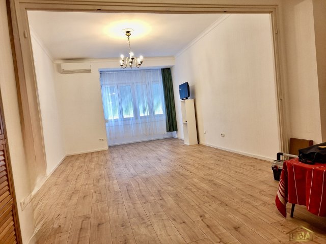 Kiadó téglalakás, albérlet, I. kerületben, Attila úton