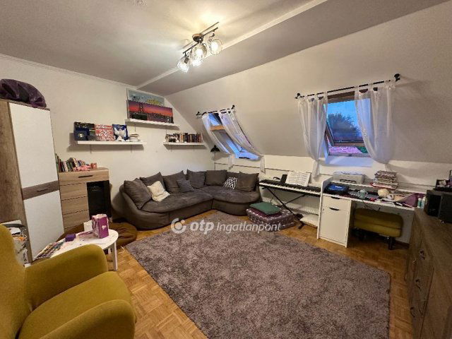 Eladó téglalakás, Nyíregyházán 45.9 M Ft, 2+1 szobás