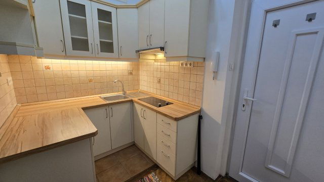 Kiadó téglalakás, albérlet, II. kerületben, Forint utcában