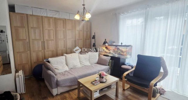 Eladó sorház, Vácon 119 M Ft, 4 szobás / költözzbe.hu