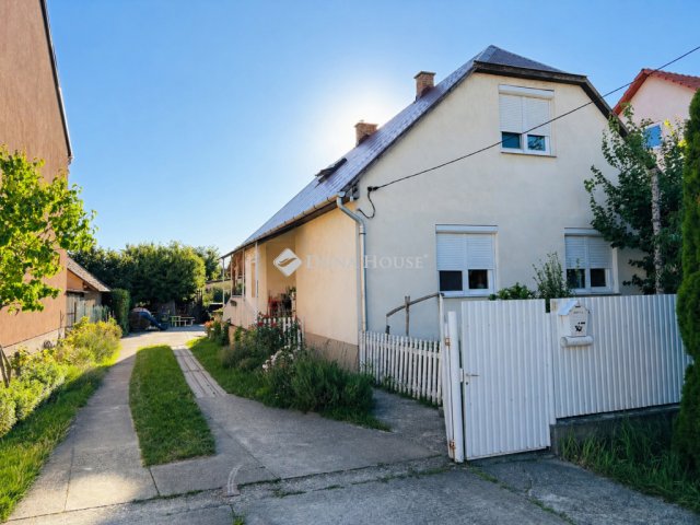Eladó családi ház, Ongán 63 M Ft, 5 szobás