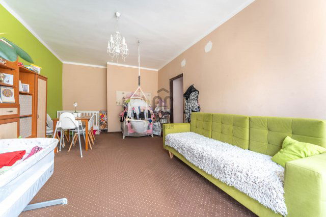 Eladó panellakás, Várpalotán 33.6 M Ft, 2 szobás