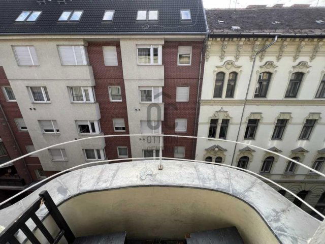 Eladó téglalakás, Budapesten, VI. kerületben 89 M Ft, 2 szobás
