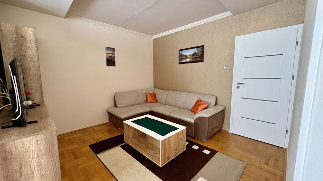 Kiadó panellakás, albérlet, Debrecenben 280 E Ft / hó, 2 szobás