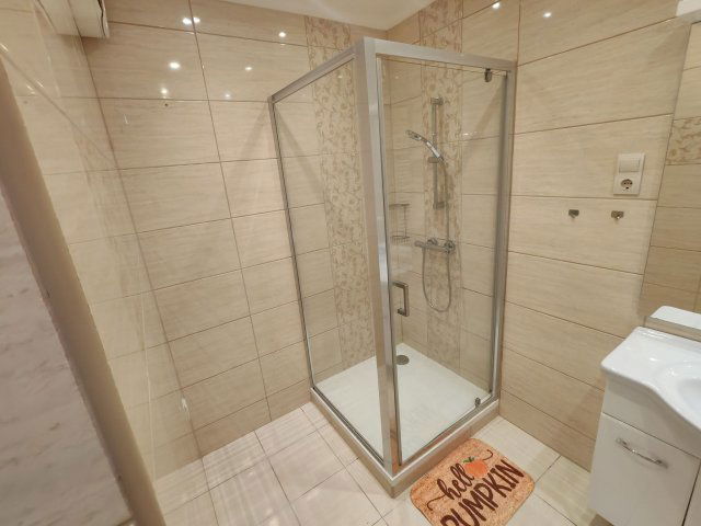 Kiadó téglalakás, albérlet, Győrött 260 E Ft / hó, 2 szobás