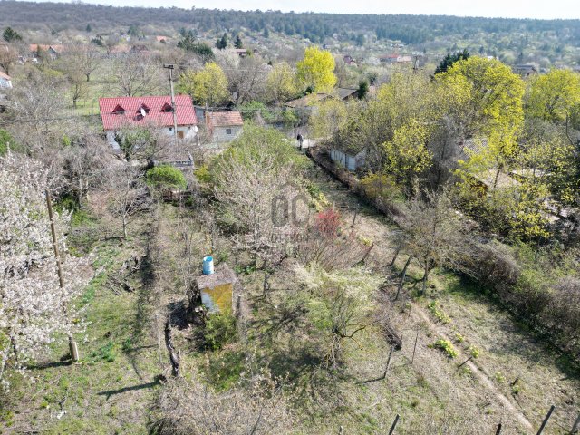 Eladó nyaraló, Biatorbágyon 15 M Ft, 1 szobás