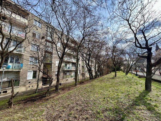 Eladó panellakás, Budapesten, XX. kerületben 49.9 M Ft