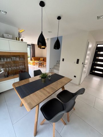 Eladó családi ház, Vonyarcvashegyen 149.9 M Ft, 1+4 szobás